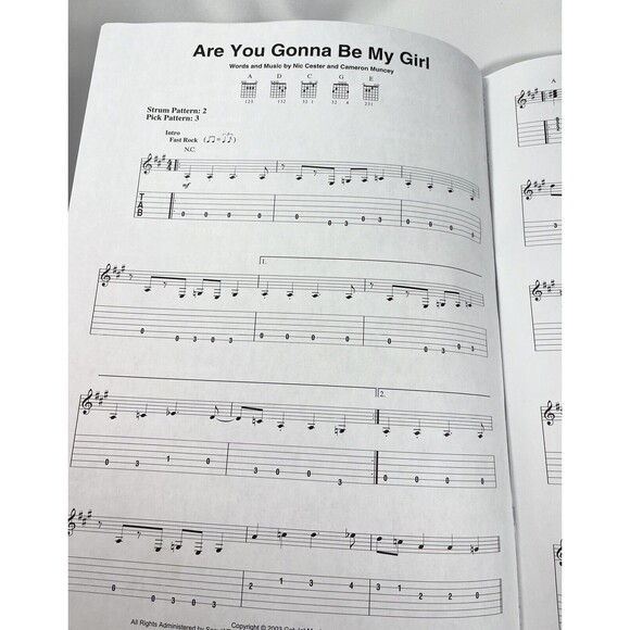 Rock Band Easy Guitar with Notes and Tab by Hal Leonard Corp Staff 2008 - Picture 9 of 11
